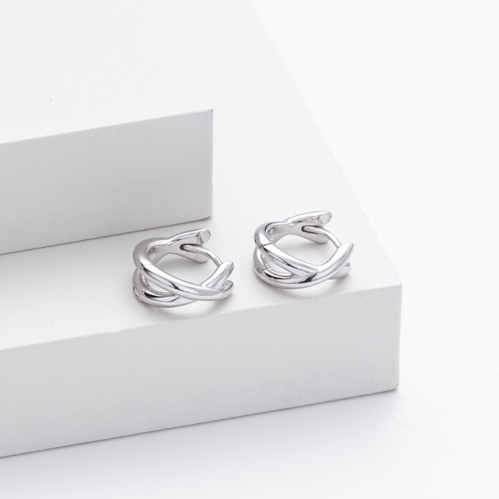 S925 silver crisscross twisted huggie hoop earrings